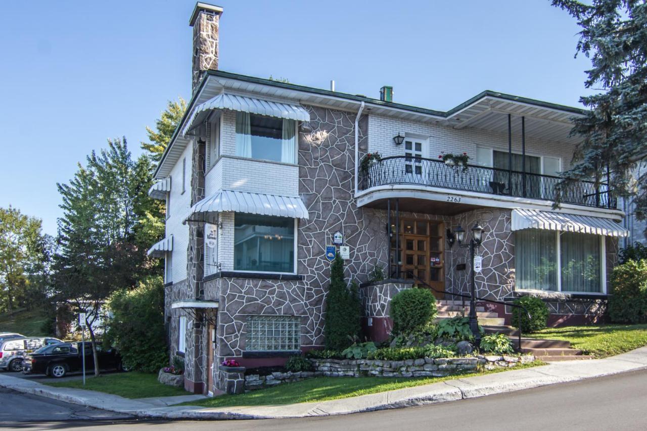 Gite Au P'Tit Manoir B&B Chicoutimi Eksteriør billede