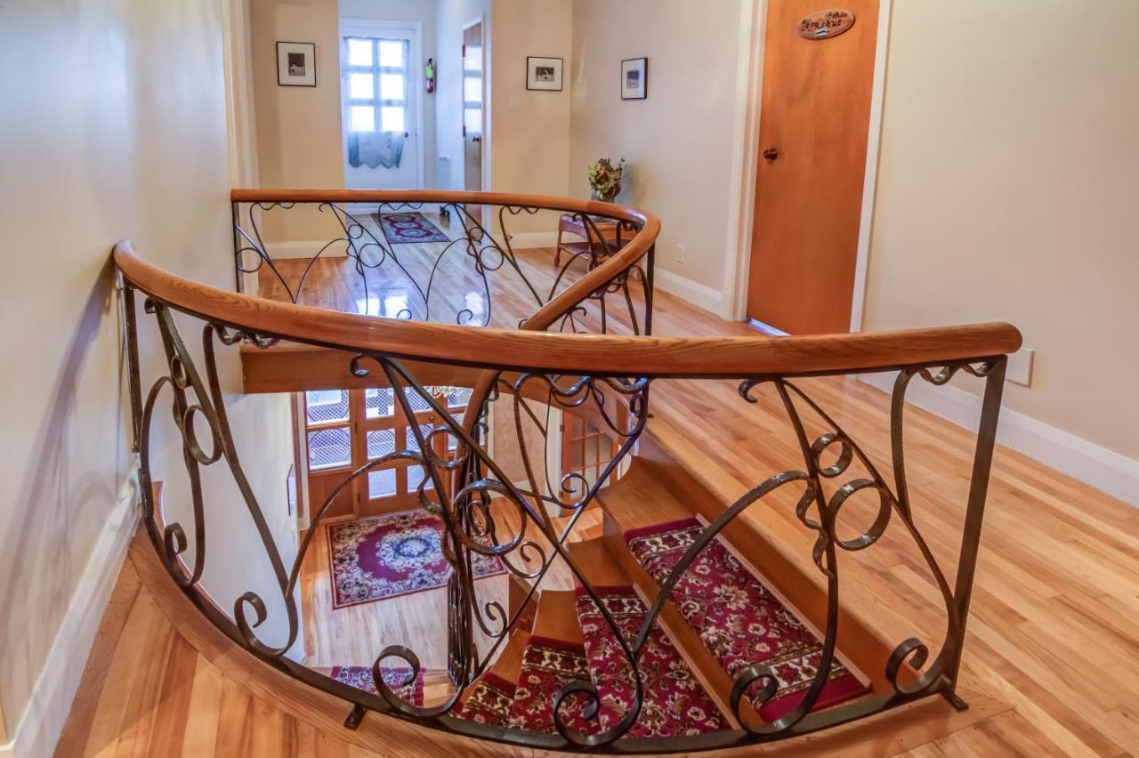 Gite Au P'Tit Manoir B&B Chicoutimi Eksteriør billede