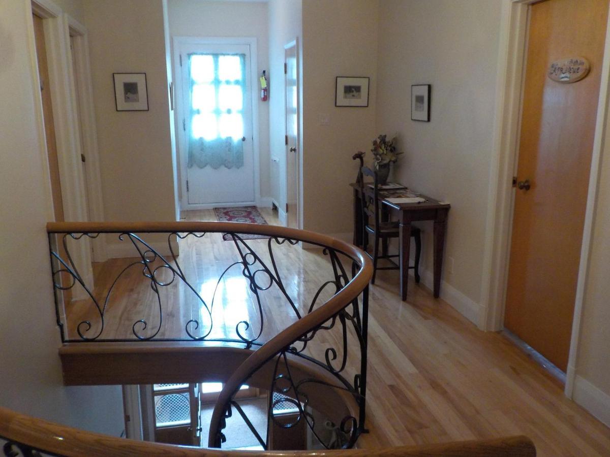 Gite Au P'Tit Manoir B&B Chicoutimi Eksteriør billede