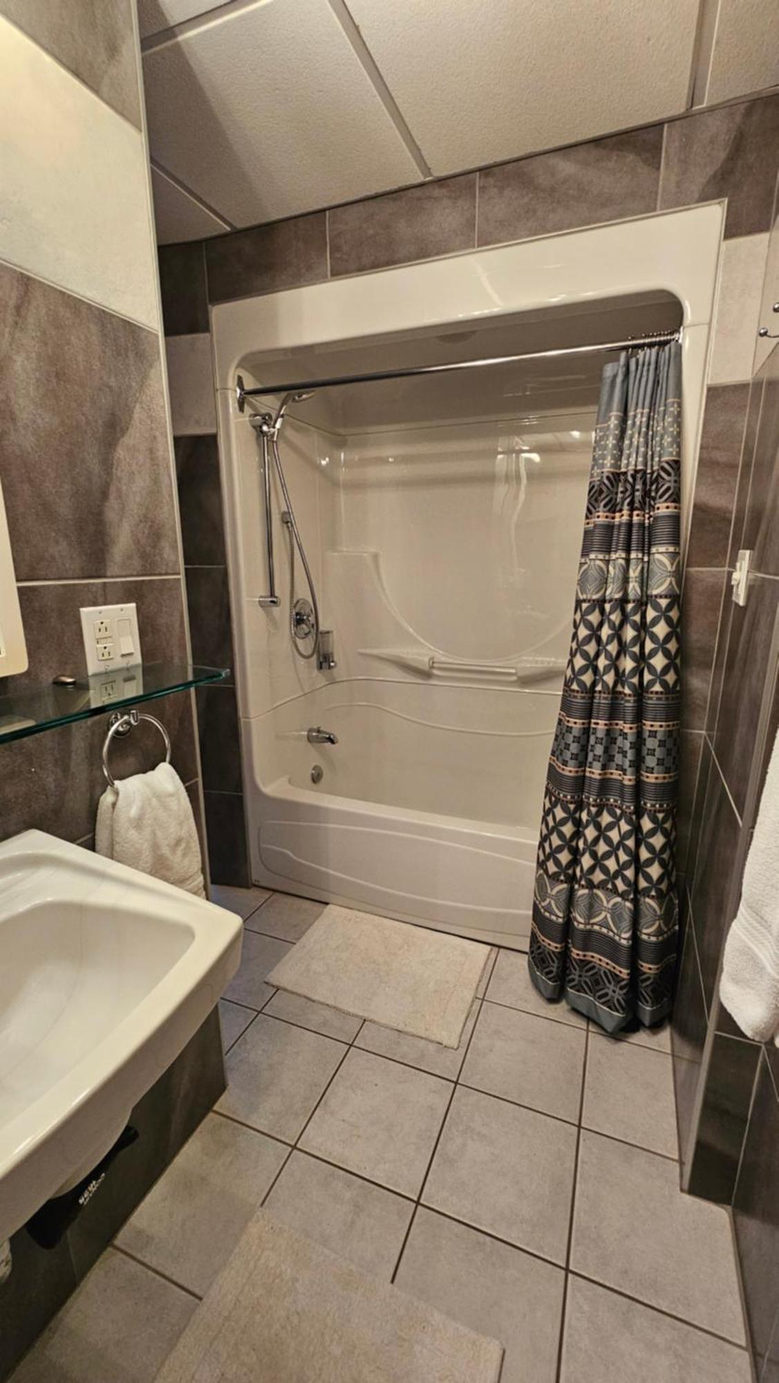Gite Au P'Tit Manoir B&B Chicoutimi Eksteriør billede